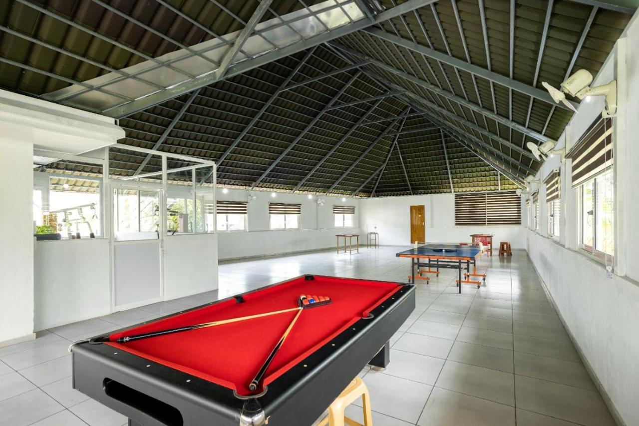 Star Emirates Luxury Resort And Spa, Munnar Anachal Bagian luar foto