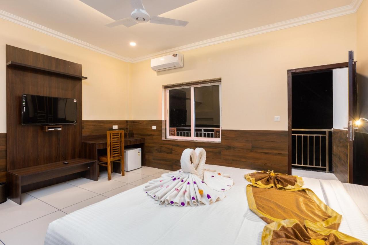 Star Emirates Luxury Resort And Spa, Munnar Anachal Bagian luar foto