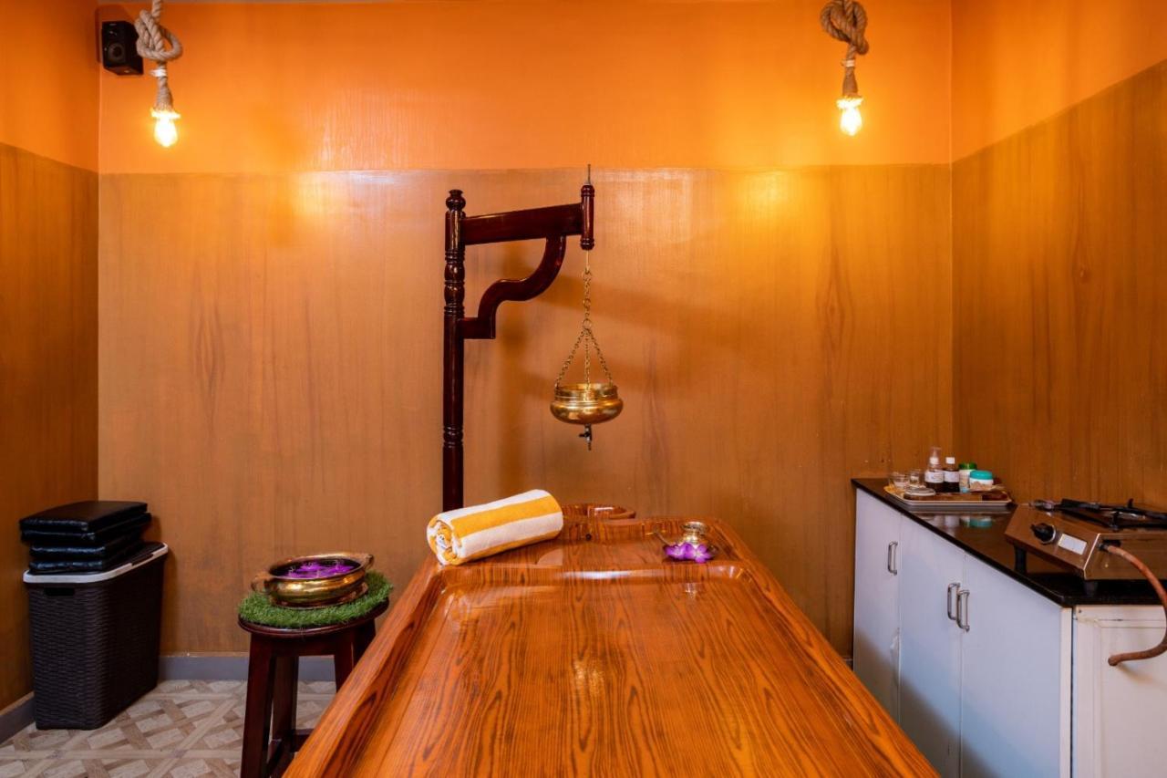 Star Emirates Luxury Resort And Spa, Munnar Anachal Bagian luar foto