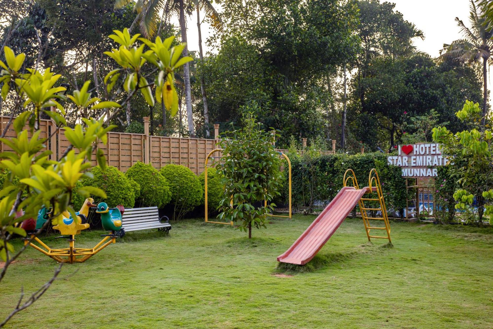 Star Emirates Luxury Resort And Spa, Munnar Anachal Bagian luar foto