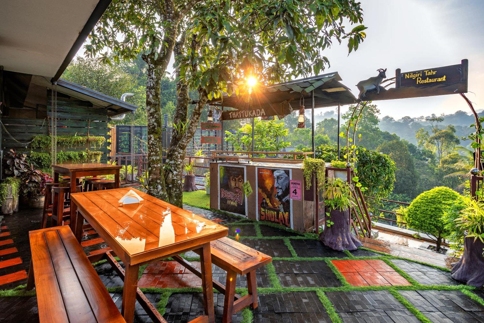 Star Emirates Luxury Resort And Spa, Munnar Anachal Bagian luar foto