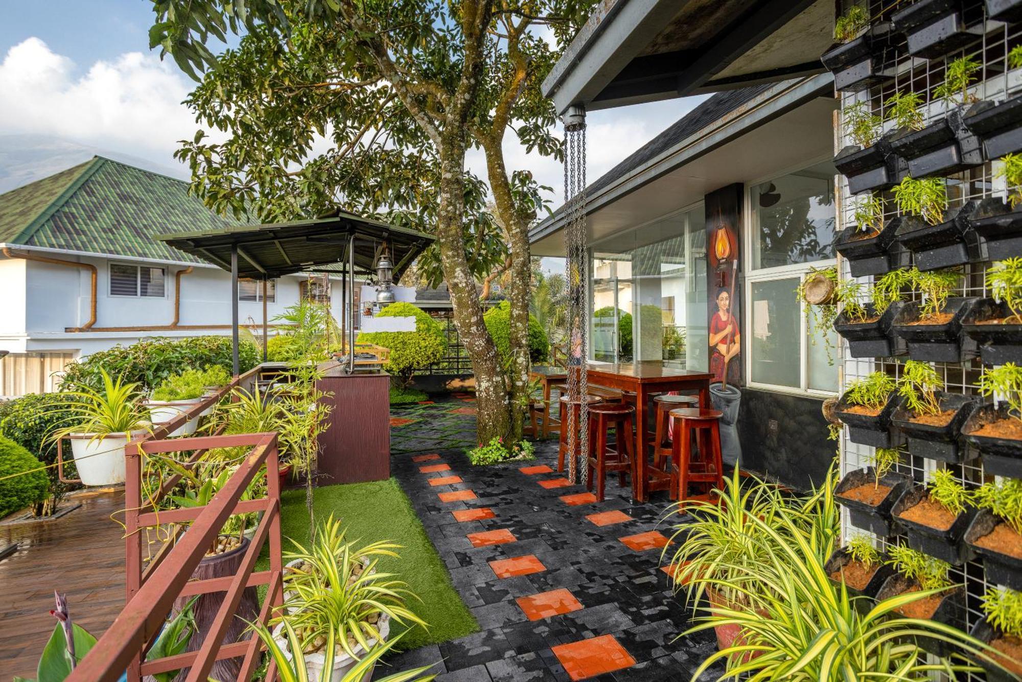 Star Emirates Luxury Resort And Spa, Munnar Anachal Bagian luar foto