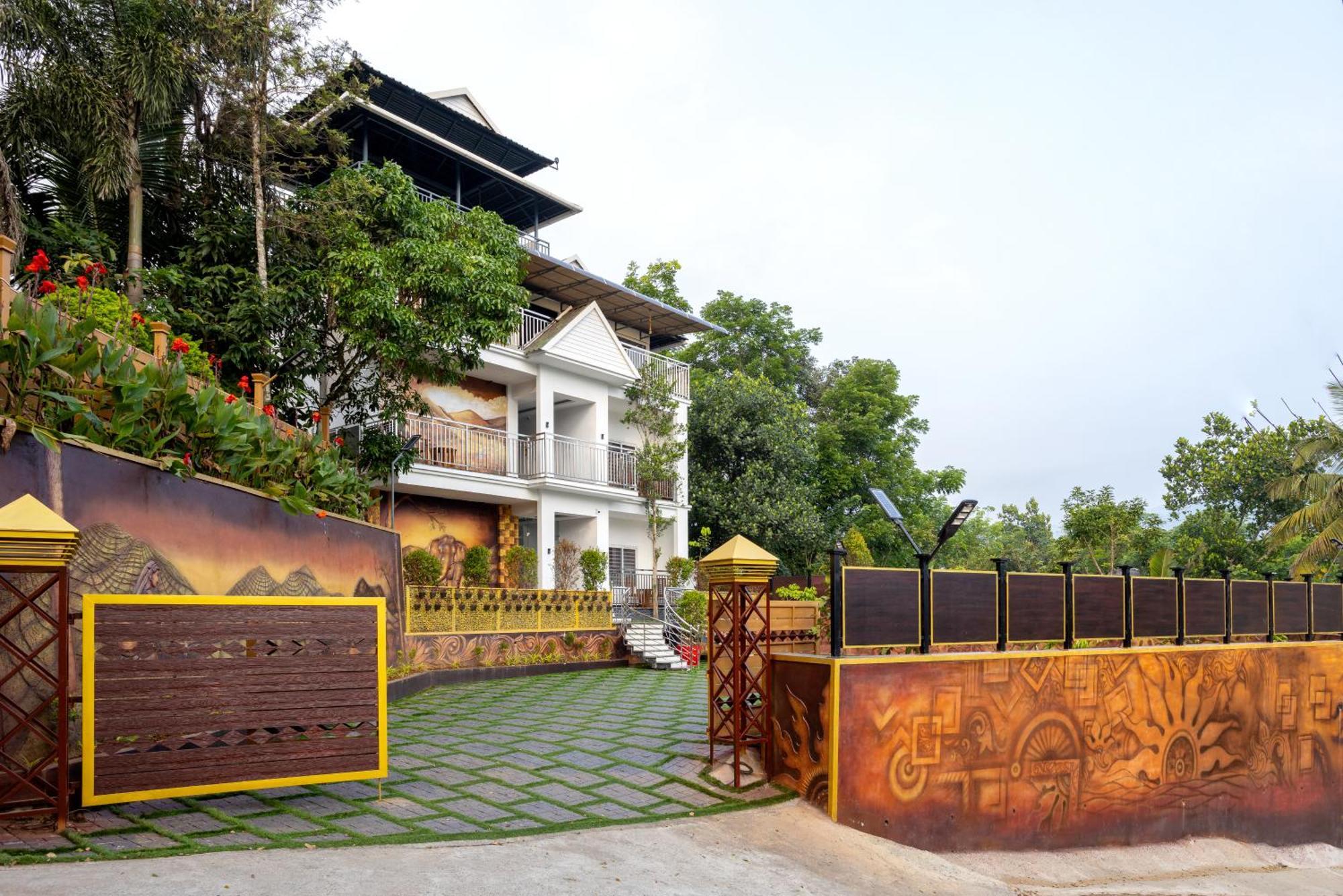 Star Emirates Luxury Resort And Spa, Munnar Anachal Bagian luar foto
